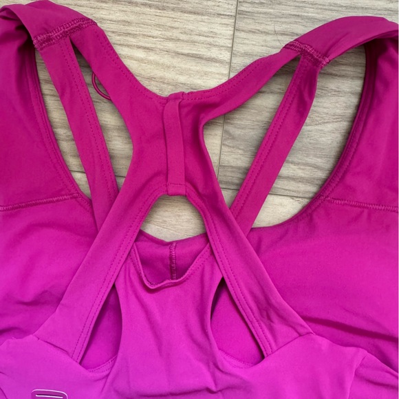 Lululemon Stash It Bra in Ripened Raspberry. - Picture 11 of 16